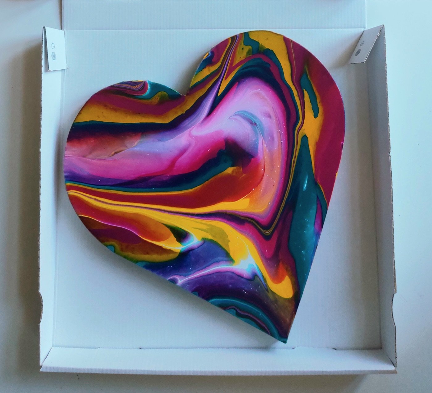 Another printed transport box for takeaway hearts